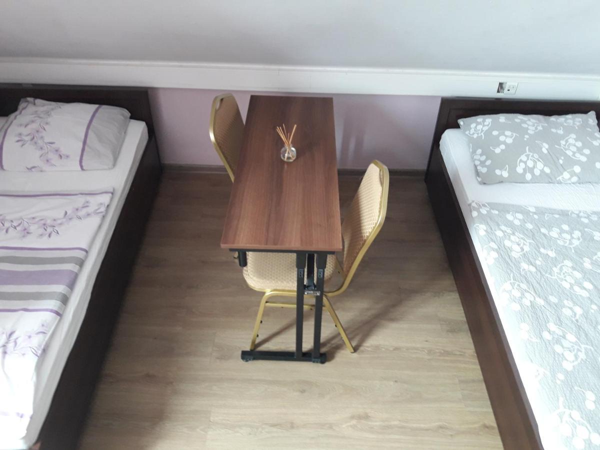 Hostel Palacyk บิดกอชซ์ ภายนอก รูปภาพ